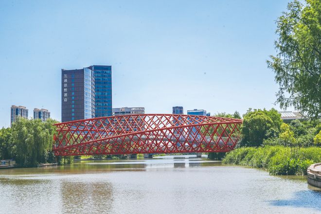 处网站-西派云间楼盘评测-上海房天下不朽情缘平台中国铁建·西派云间售楼(图4)